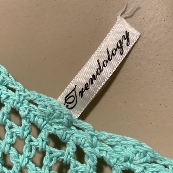 NWOT💗Teal crochet top - Picture 11 of 11